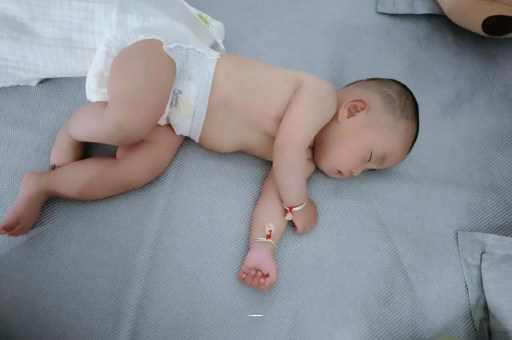 莱州没满月的宝宝
